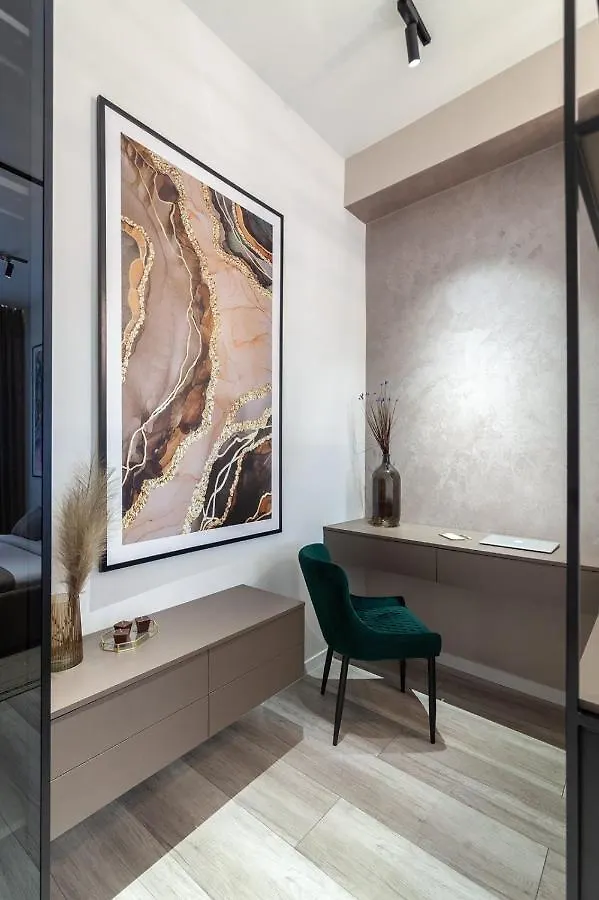 Avangard Franko* Art Apartment Львов Украина
